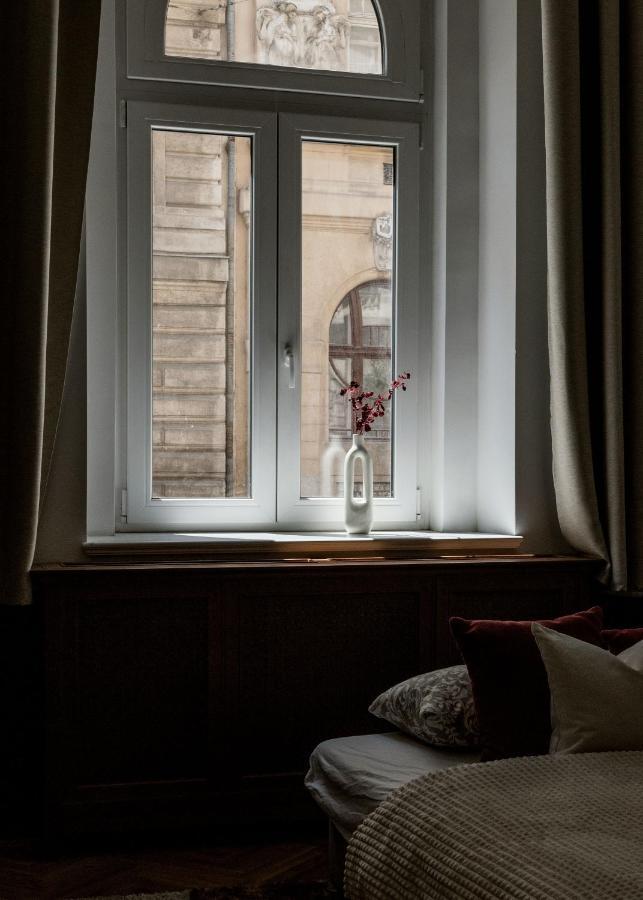 Luxe, Historic Home Near Downtown Landmarks 19Th Century Budapest Eksteriør bilde